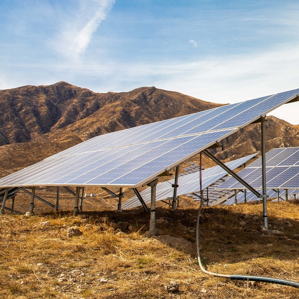 Jiangsu Guoqiang Singsun Energy Co., Ltd. línea de producción del fabricante